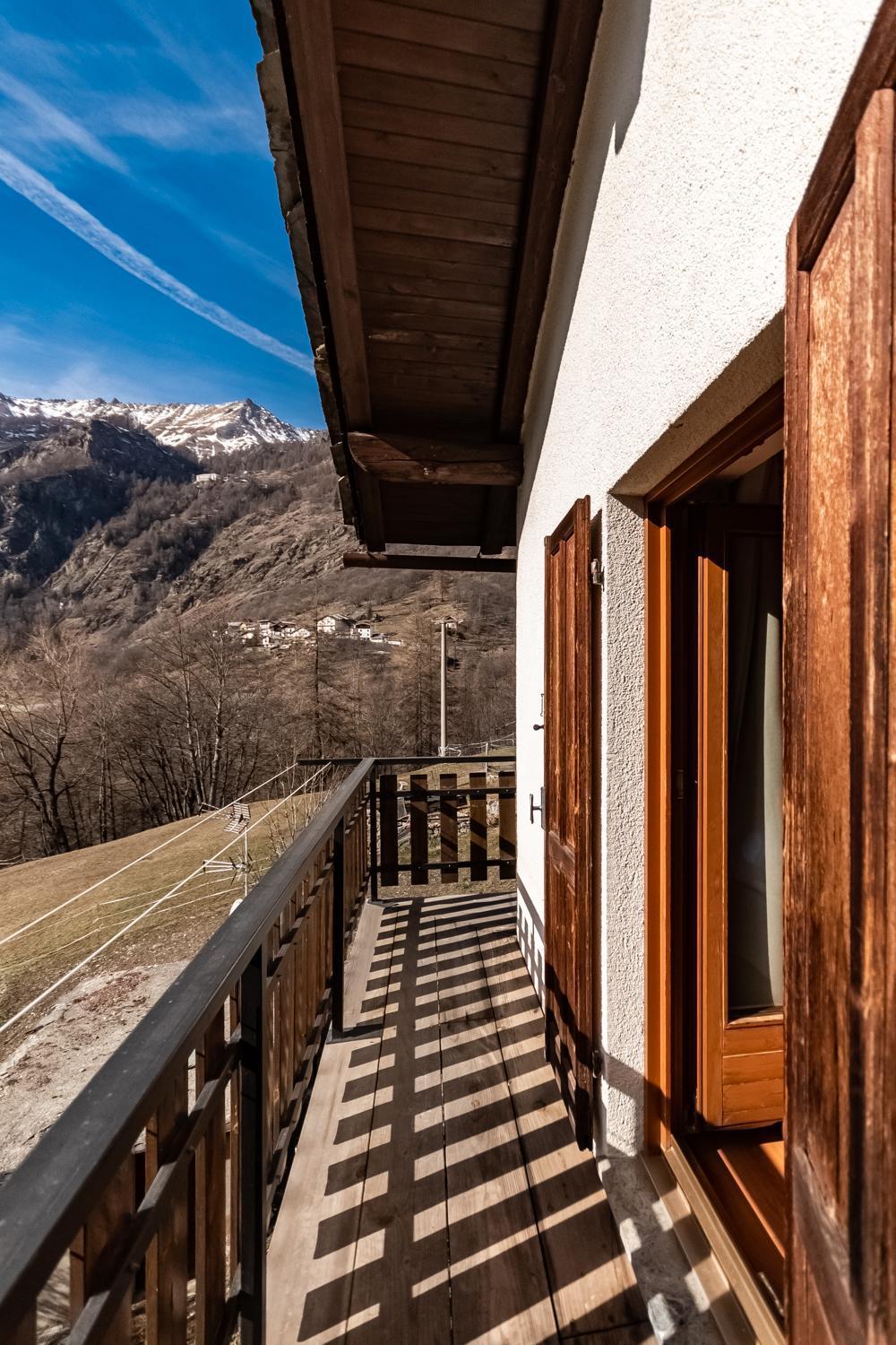 Relax & Sports -Cervinia- Maison Valtournenche Exterior photo